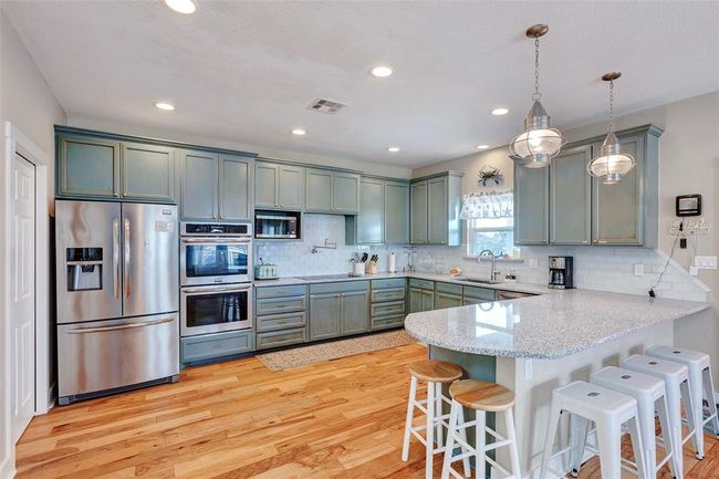 126 Driftwood Rd, House other with 4 bedrooms, 3 bathrooms and 2 parking in Freeport TX | Image 16