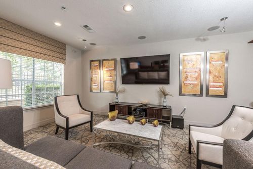 apt-326-5800 Woodway Dr, Houston, TX, 77057-1596 | Card Image