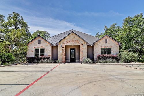 8122 Whisper Oak, Garden Ridge, TX, 78266-4404 | Card Image