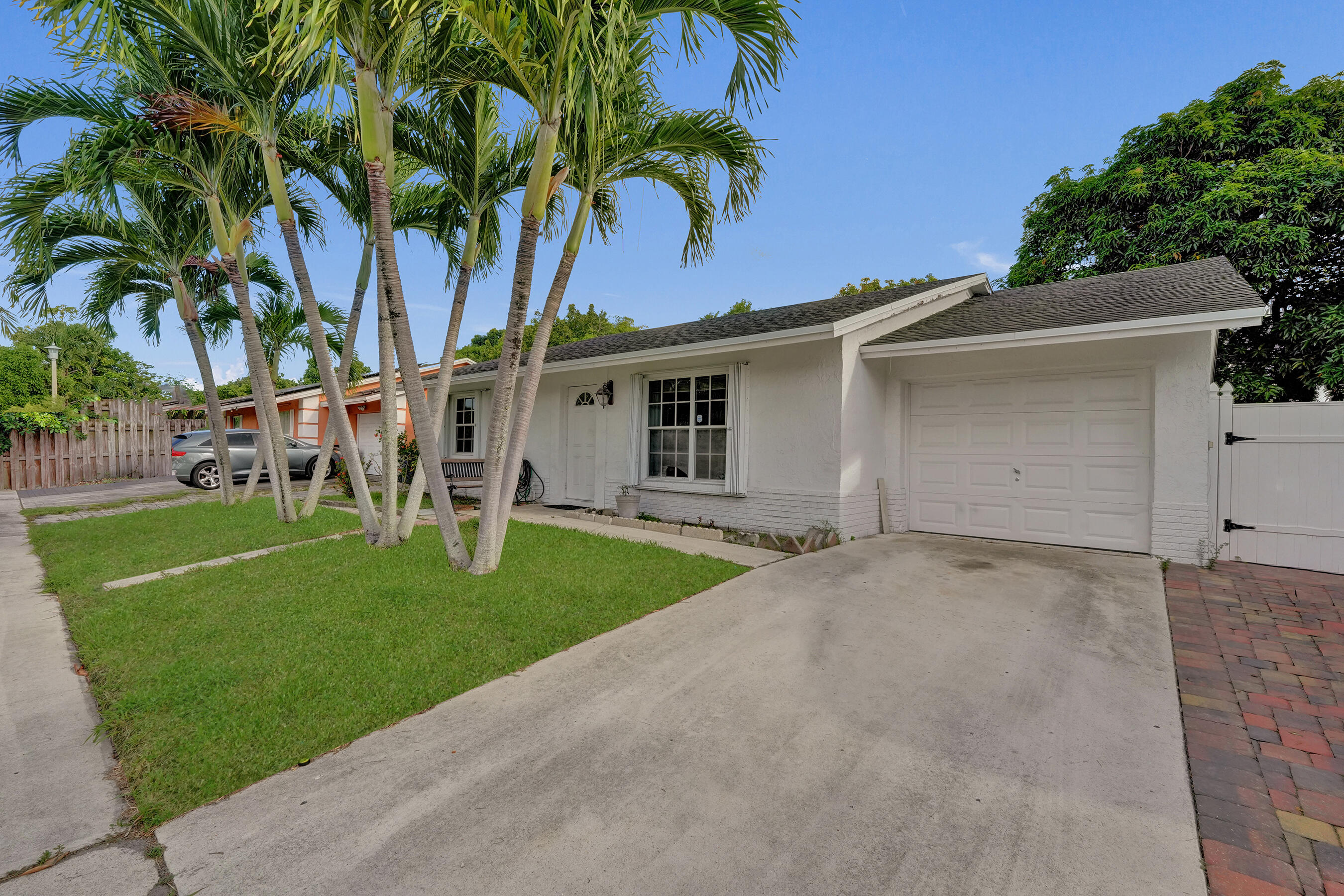 Residential in Lake Worth 2