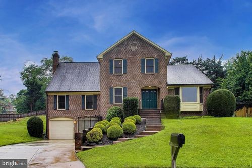 1018 Salt Meadow Ln, MCLEAN, VA, 22101-2028 | Card Image