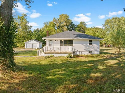 1150 Old Vincennes Trl, O Fallon, IL, 62269-4116 | Card Image