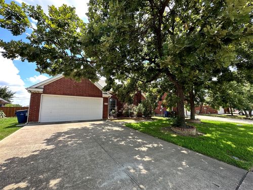 9733 Lovers Ln, Frisco, TX, 75035-2991 | Card Image