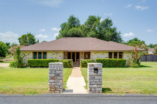 3907 Eagle Way, Round Rock, TX, 78681-1613 | Card Image