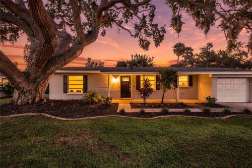6821 Anchor Way, SARASOTA, FL, 34231-5748 | Card Image