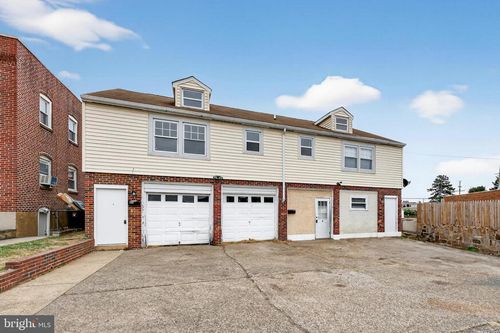 1131 S Broom St, WILMINGTON, DE, 19805-4567 | Card Image