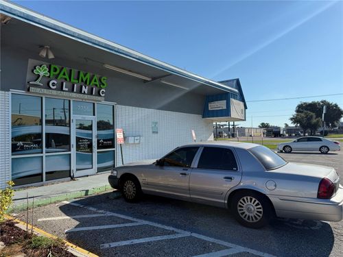 7756 Palm River Rd, Tampa, FL, 33619-4215 | Card Image