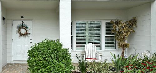 10-2020 World Parkway Blvd, CLEARWATER, FL, 33763-3635 | Card Image