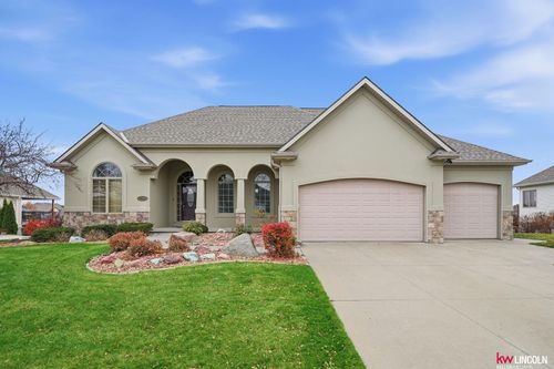 5501 S 90 Street, Lincoln, NE, 68526 | Card Image