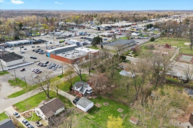 45520 Deshon St, House other with 3 bedrooms, 2 bathrooms and null parking in Utica MI | Image 27