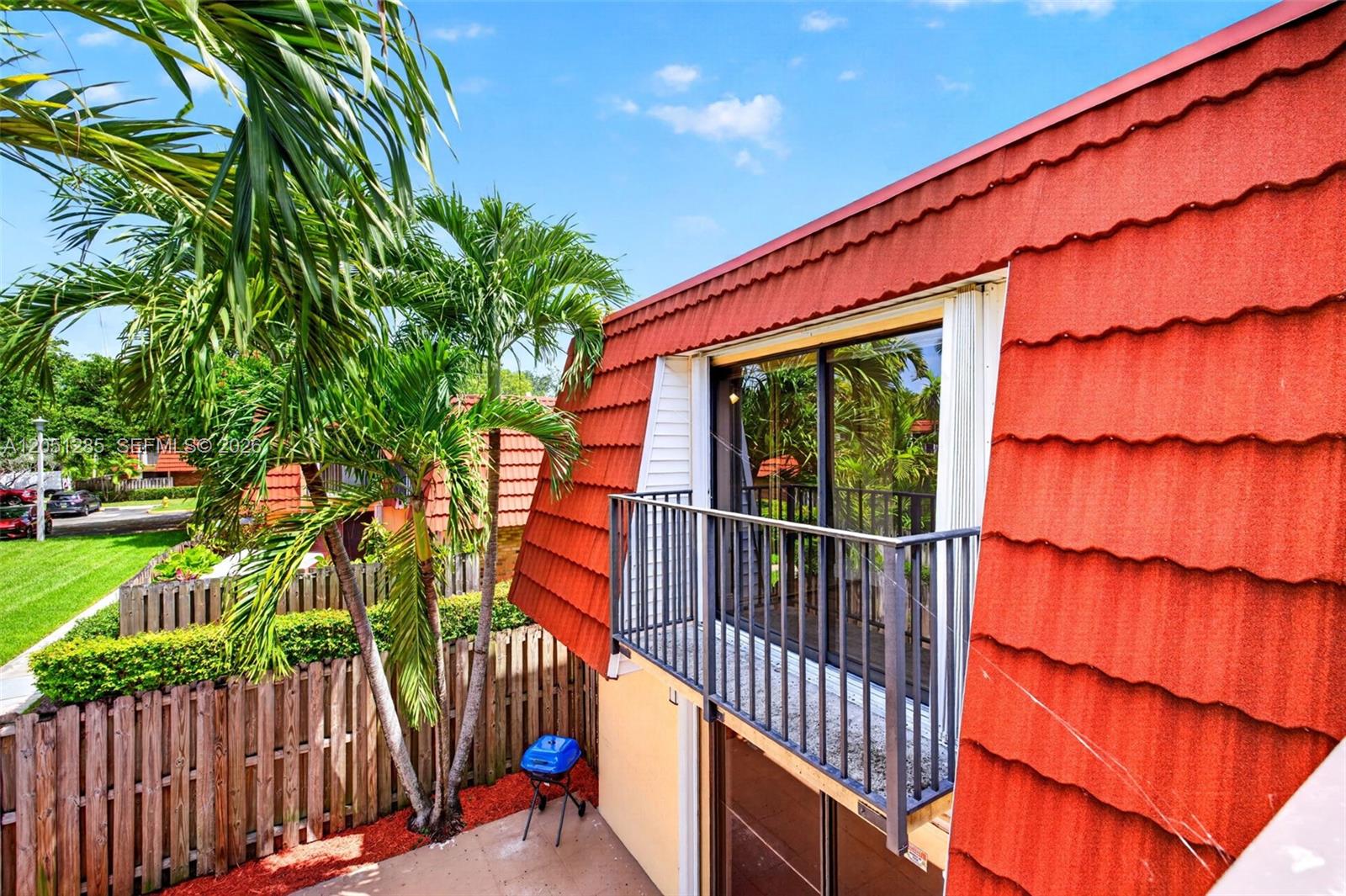 Residential in Plantation 5