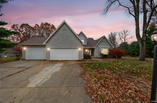 15061 Yorkshire Dr, Plymouth, IN, 46563-7500 | Card Image