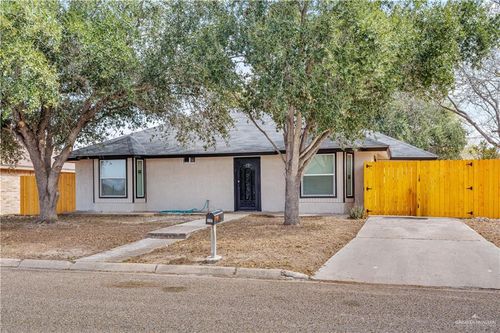 312 N Alamo St, Alton, TX, 78573-3921 | Card Image