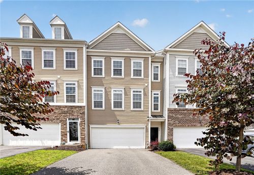 28 Remington Dr, Washington, PA, 15301-6195 | Card Image