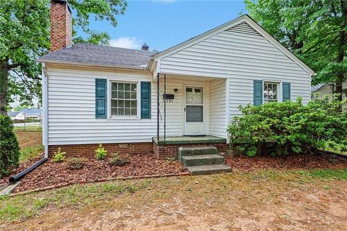 2201 Edgewood Dr, High Point, NC, 27262-8007 | Card Image