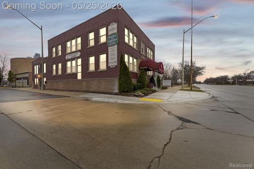 3505 Biddle Ave, Wyandotte, MI, 48192-6559 | Card Image