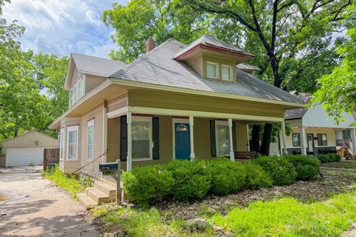 215 S Green St, Wichita, KS, 67211-2016 | Card Image