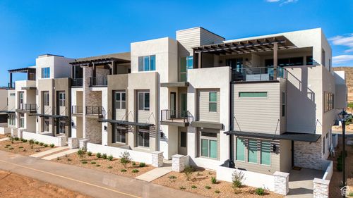 684 W High Tide Pl, St George, UT, 84790 | Card Image