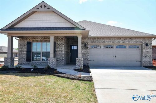 15526 Ironcrest Dr Nw, Harvest, AL, 35749-7992 | Card Image
