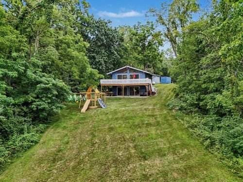 12884 Sharon Hollow Rd, Manchester, MI, 48158-9654 | Card Image