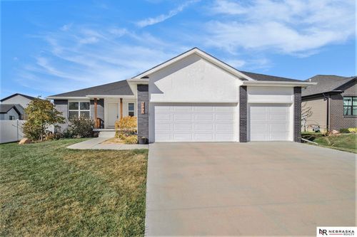 347 S 90 Street, Lincoln, NE, 68520 | Card Image