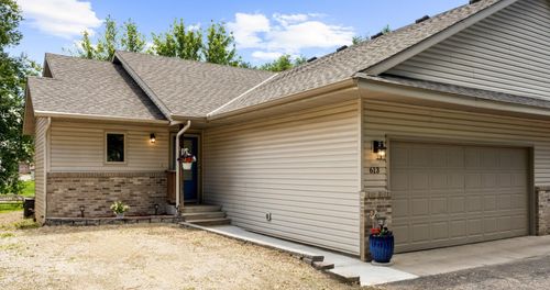 613 Temple St, Alexandria, MN, 56308-2070 | Card Image