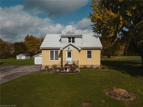 3395 Lobsinger Line, Saint Clements, ON, N0B2M0 | Card Image