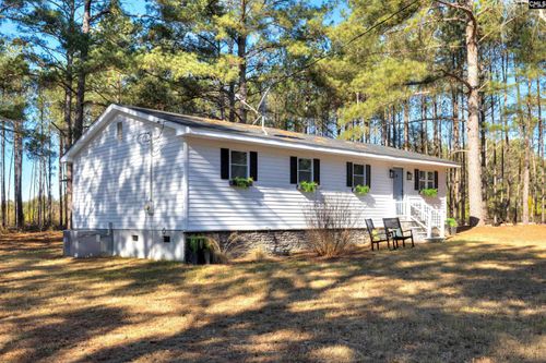 8107 Black River Rd, Rembert, SC, 29128-8634 | Card Image