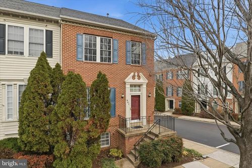 901 Harrison Cir, ALEXANDRIA, VA, 22304-7308 | Card Image