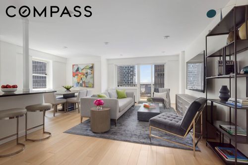 34e-159 53rd St, New York, NY, 10019-6068 | Card Image