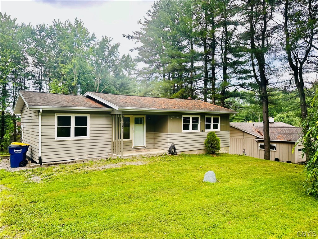 Winacre Dr, LA Fayette, NY 13084