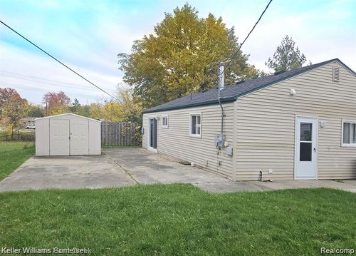 1925 Mel Ct, Westland, MI, 48186-4756 | Card Image