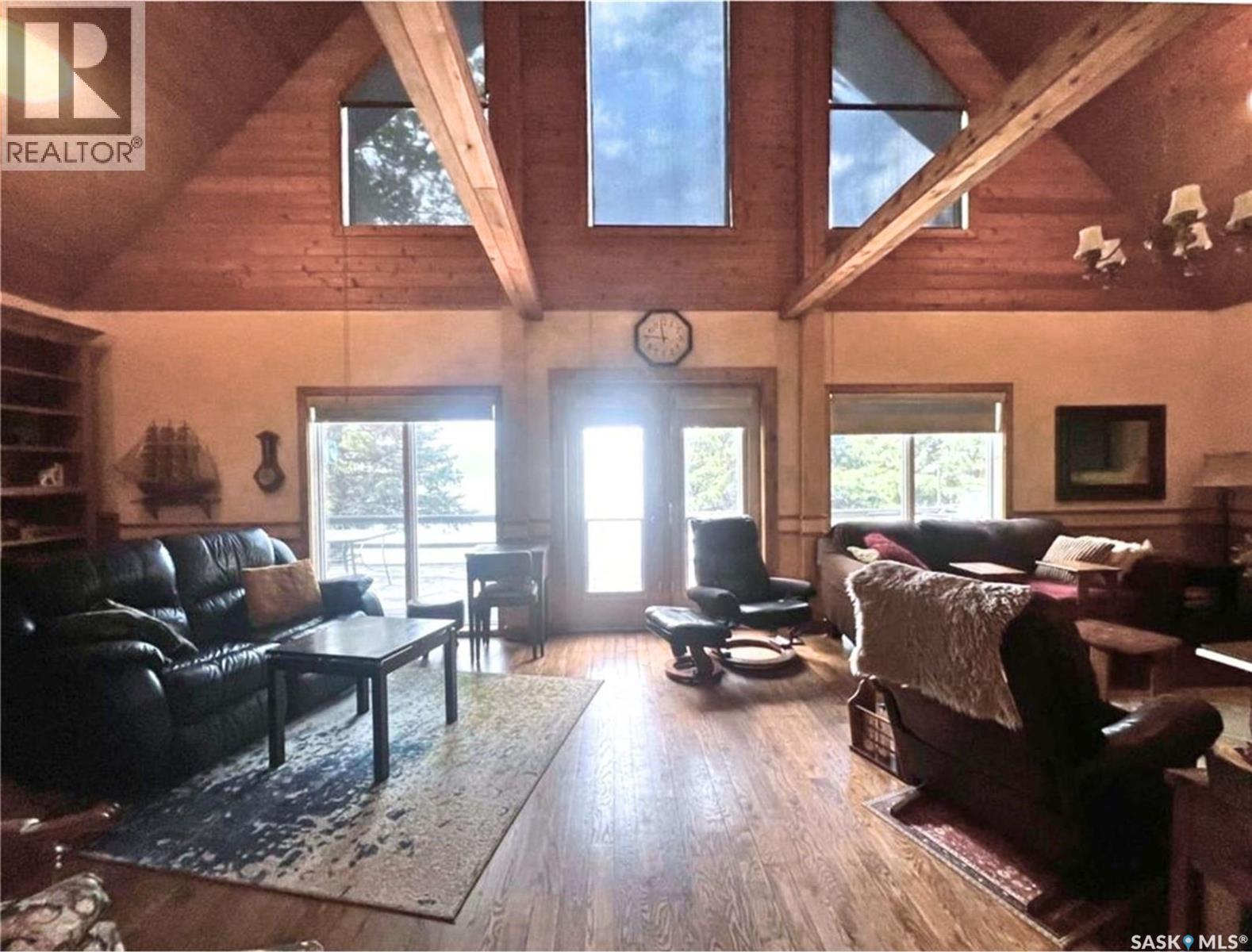 Residential in Lac Pelletier 4