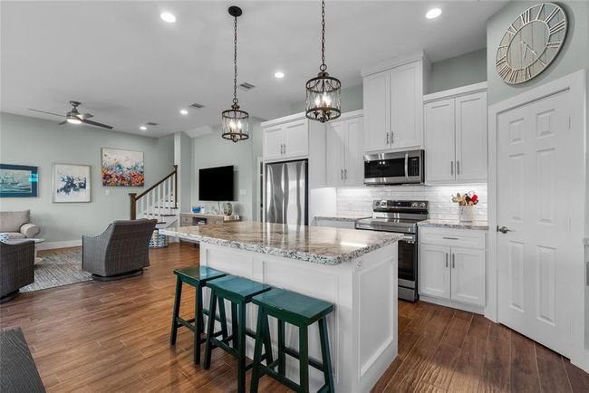 22318 Vista Del Mar, House other with 4 bedrooms, 3 bathrooms and 5 parking in Galveston TX | Image 13
