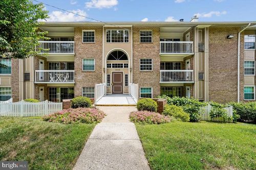 304-1935 Wilson Ln, MCLEAN, VA, 22102-4727 | Card Image
