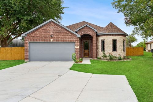 1202 Commerce Dr, Greenville, TX, 75401-2218 | Card Image