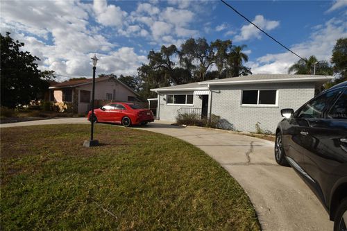 1107 W Woodlawn Ave, TAMPA, FL, 33603-5251 | Card Image