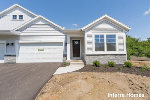275 Hickory Valley Dr, Kalamazoo, MI, 49009-1276 | Card Image