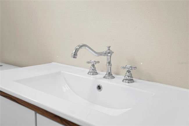 202 W Division St, House other with 2 bedrooms, 1 bathrooms and null parking in DELAND FL | Image 16