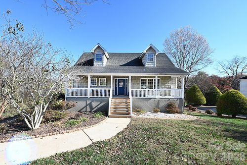 518 30th Avenue Cir Ne, Hickory, NC, 28601-9340 | Card Image