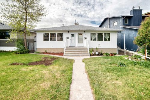 2311 Westmount Rd Nw, Calgary, AB, T2N3N7 | Card Image