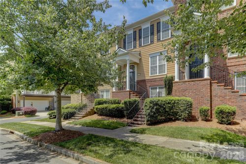 905 Lyndley Dr, Fort Mill, SC, 29708-6551 | Card Image