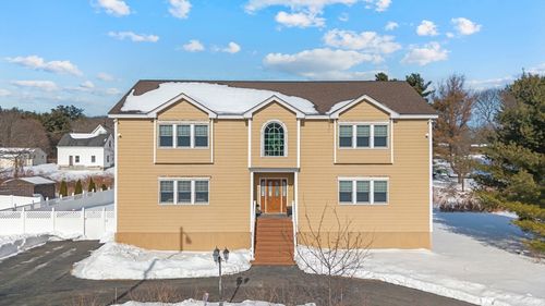 86 Lynn Fells Pkwy, Saugus, MA, 01906-4420 | Card Image