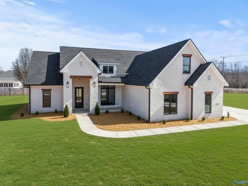 122 Eden Ln, Huntsville, AL, 35811-7839 | Card Image