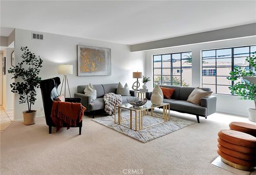 202-1903 Temple Ave, Long Beach, CA, 90803-5401 | Card Image