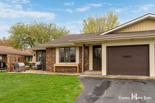 64-3072 Beechridge Dr, Hudsonville, MI, 49426-1717 | Card Image