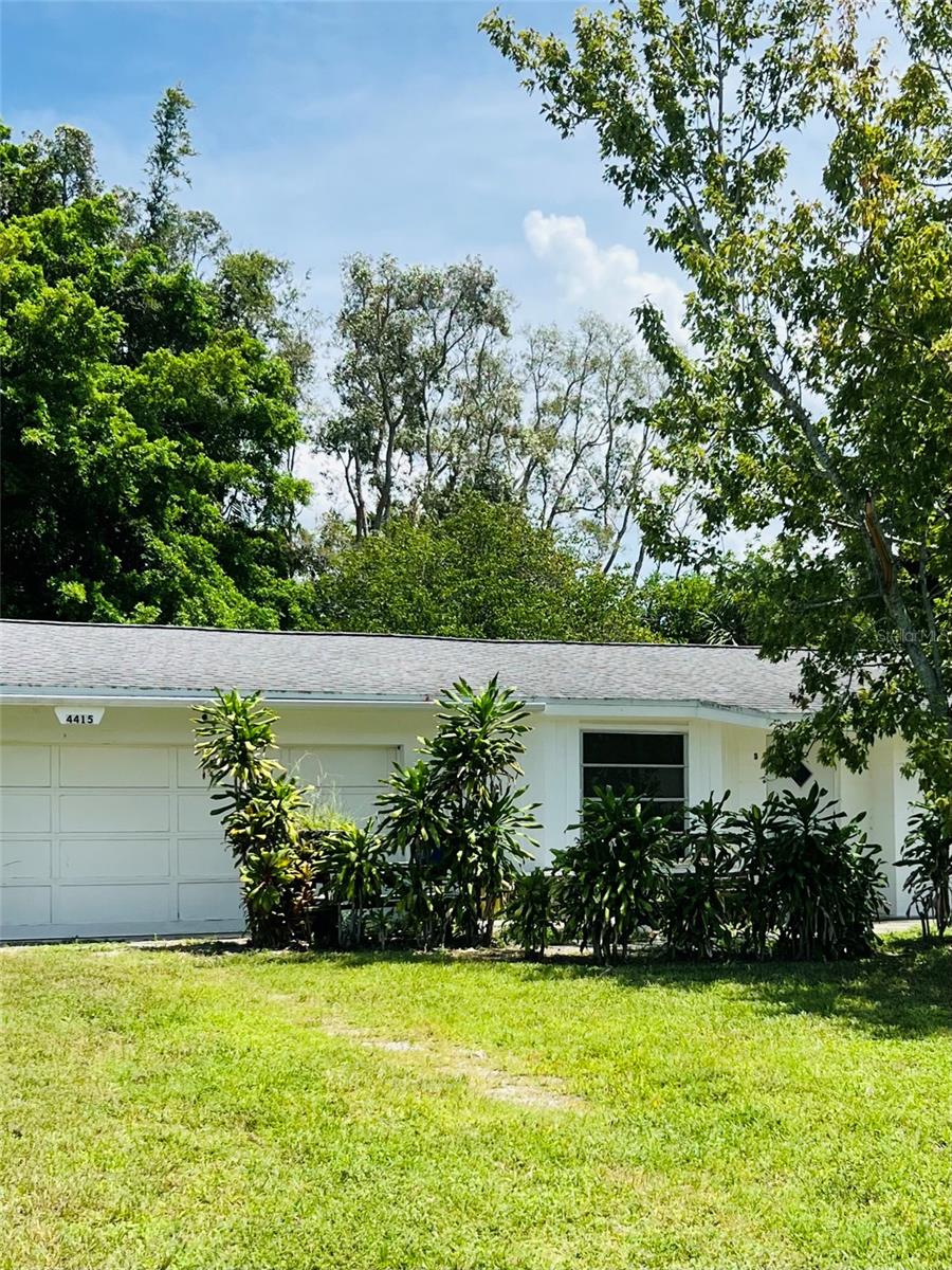 101st St, Bradenton, FL 34210