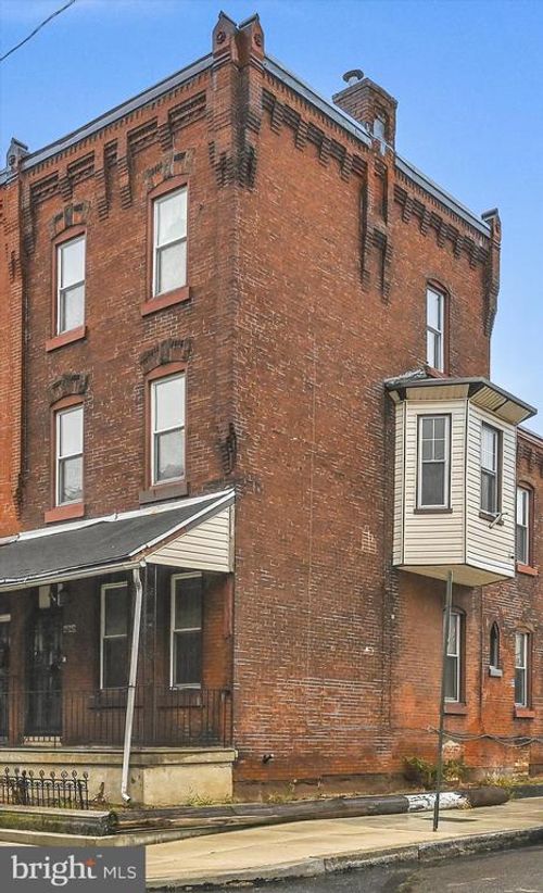 4048 Green St, PHILADELPHIA, PA, 19104-1758 | Card Image