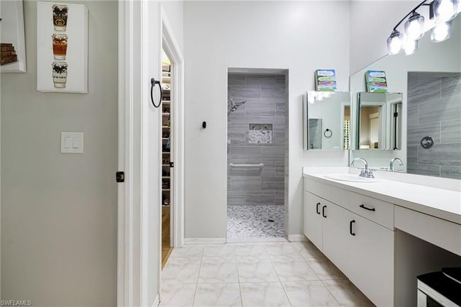 12802 Maiden Cane Ln, Condo with 3 bedrooms, 2 bathrooms and 2 parking in BONITA SPRINGS FL | Image 23