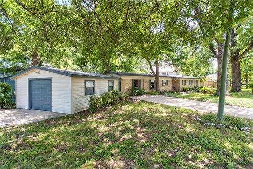 2301 Del Curto Rd, Austin, TX, 78704-4811 | Card Image